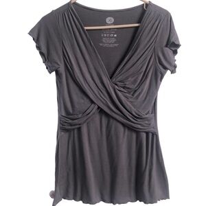 Kindred Bravely  Gray Purple Nursing Blouse/ nursing tee/ Size Medium